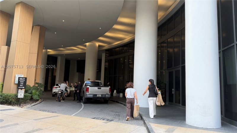 Condo for sale at Brickell Heights East 1106