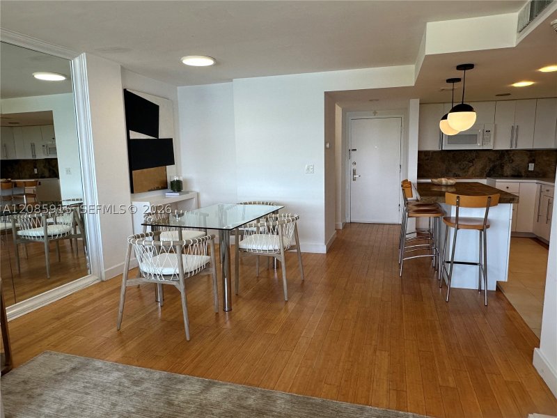 Alquiler de apartamento en Brickell Biscayne 7H
