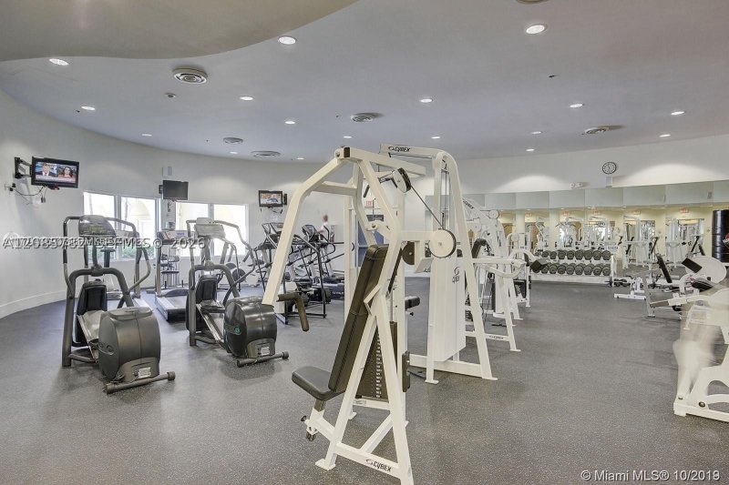 Comprar apartamento en 5600 Collins 5B