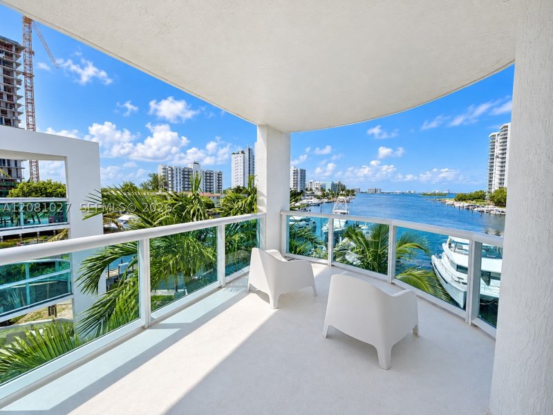 Comprar apartamento en 360 Condo Marina Residences East 307