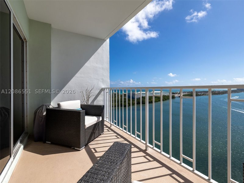 Apartment for rent at Arlen House 1520