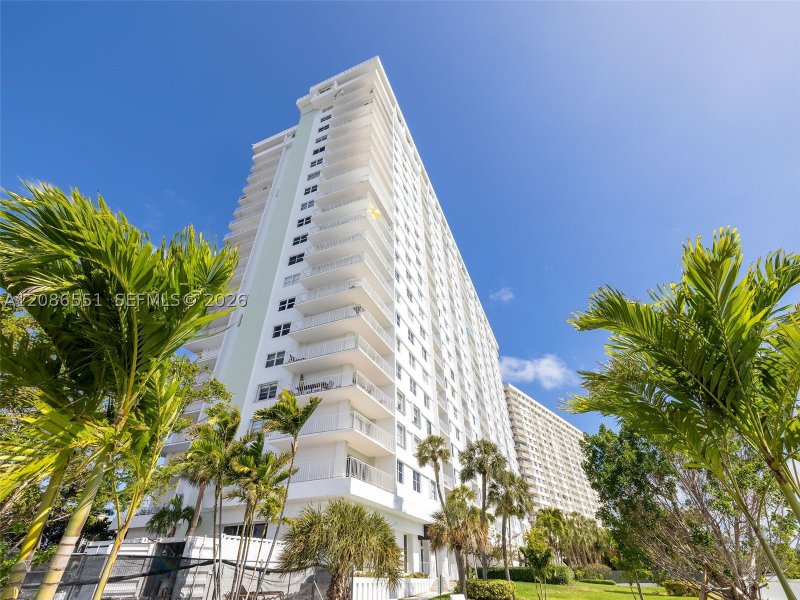 Apartment for rent at Arlen House 1520