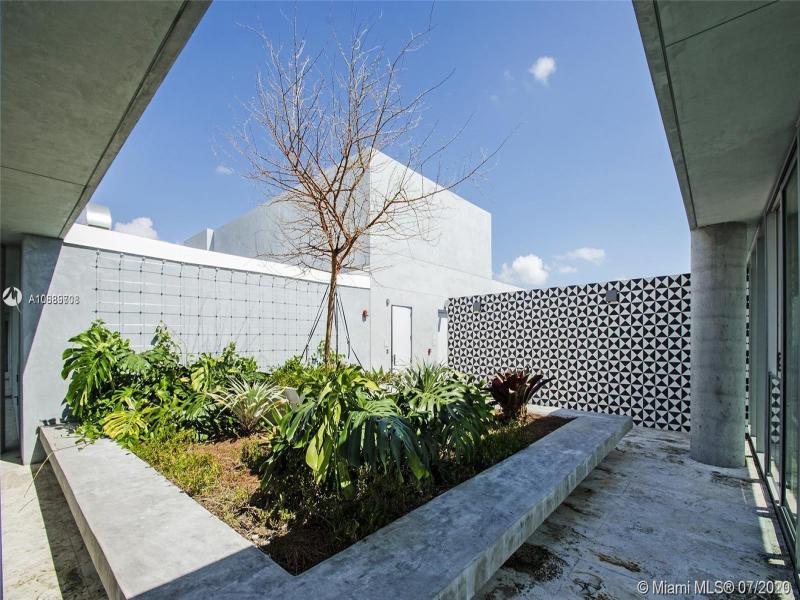 Property photo # 9