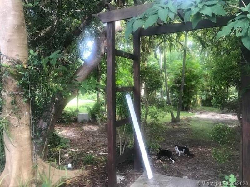 Property photo # 9