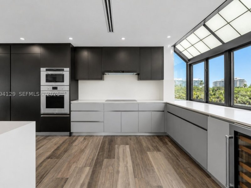 Condos for sale at Key Colony III Emerald Bay