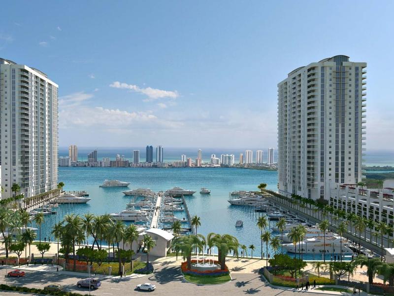 Condos for rent at Marina Palms Yacht Club
