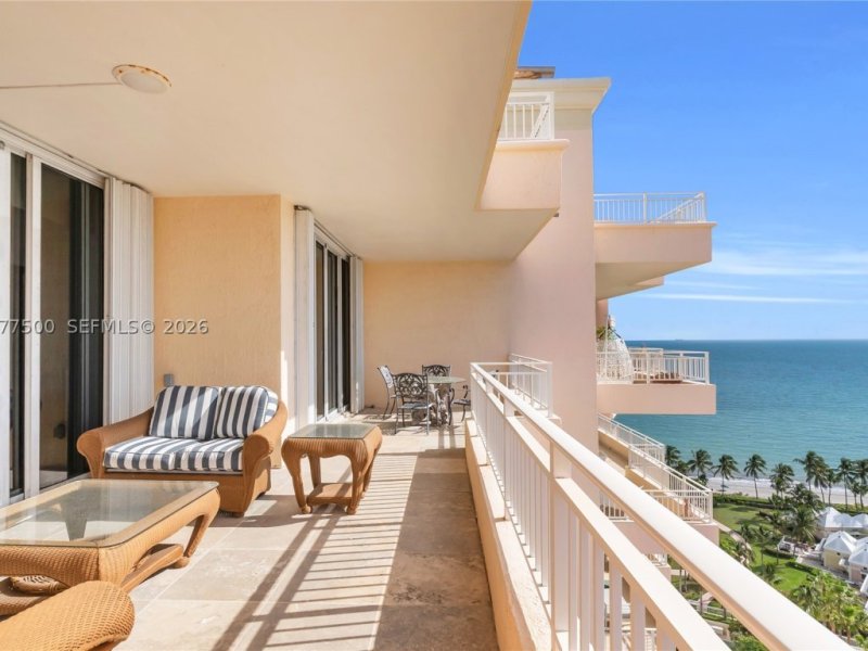 apartamentos a venda no Ocean Tower Two