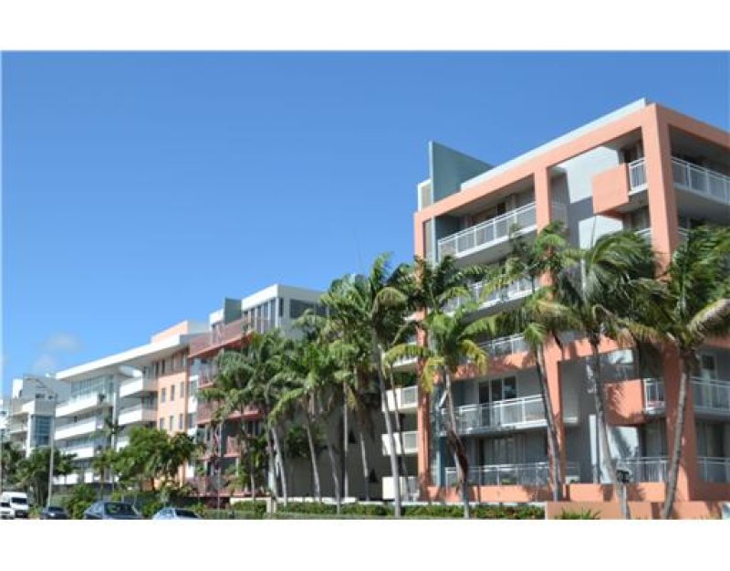 apartamentos a venda no Collins Park