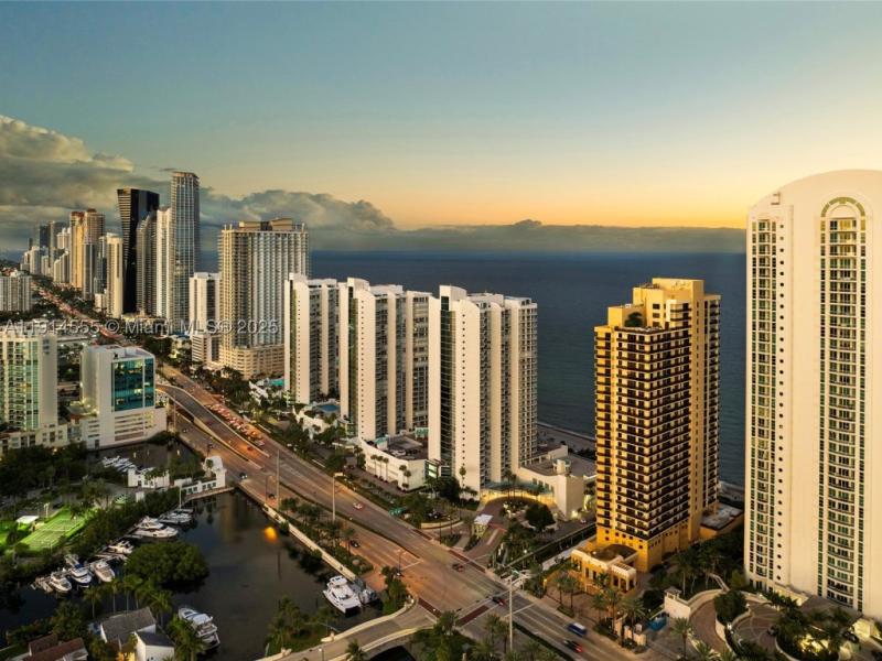 Condos for sale at Sayan