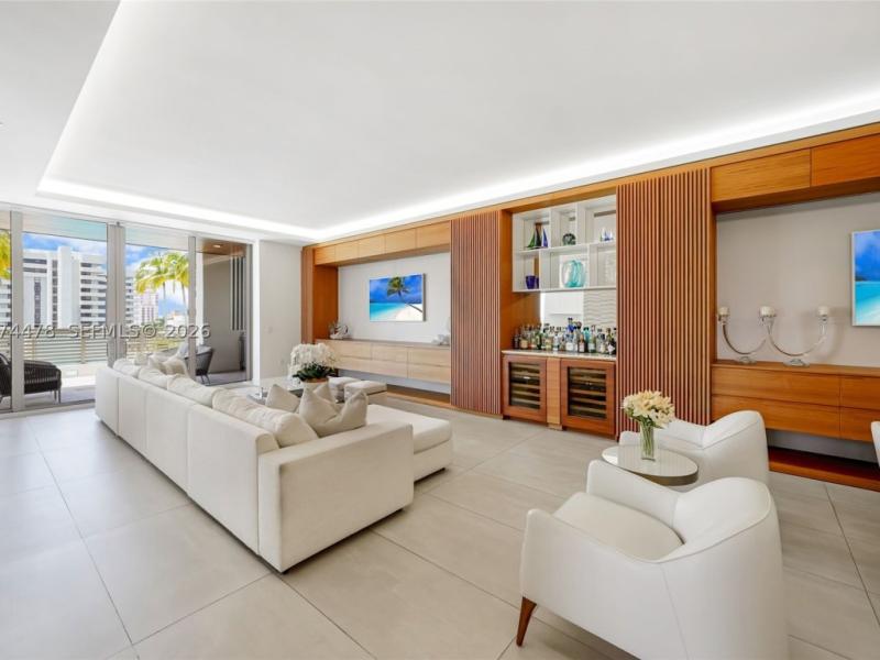Condos for sale at Villa Valencia
