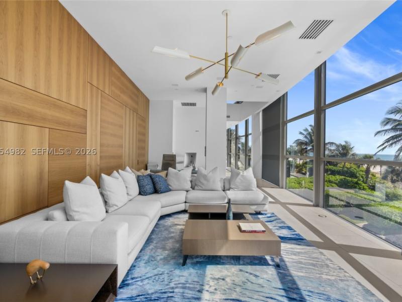 apartamentos a venda no Mei Miami Beach Condo
