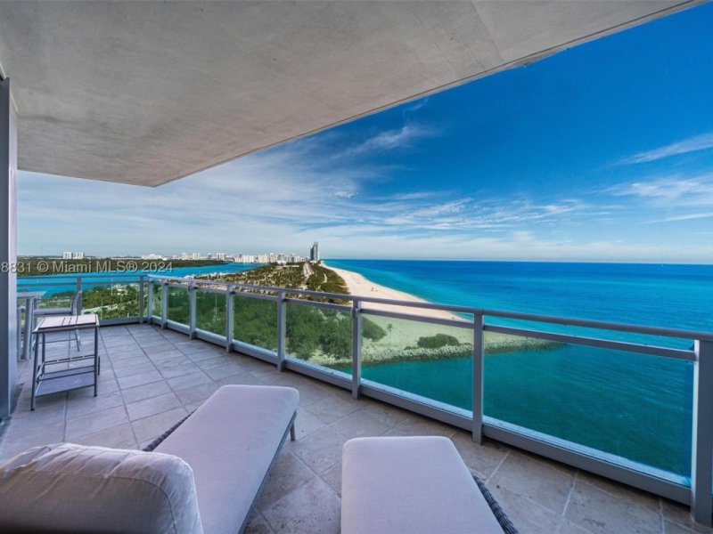 Condos for sale at Ritz Carlton One Bal Harbour