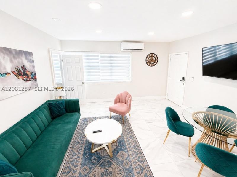 Condos for sale at Ten Thousand Plaza