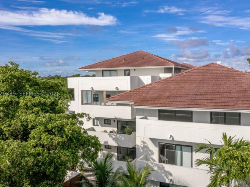 Condos for sale at Orduna Court
