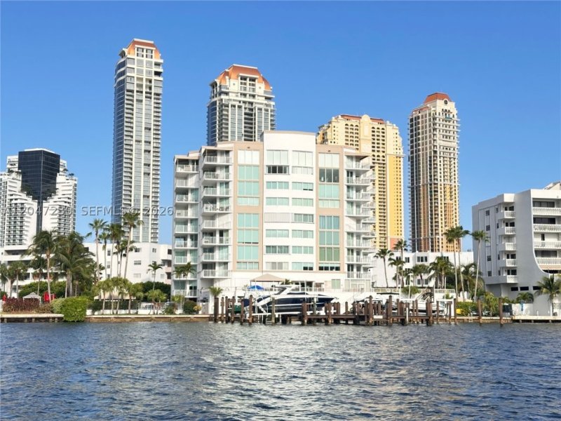 Condos for sale at Le Montcalm