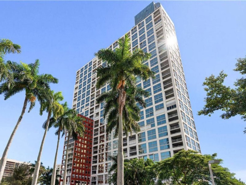 Condos for sale at The Palace