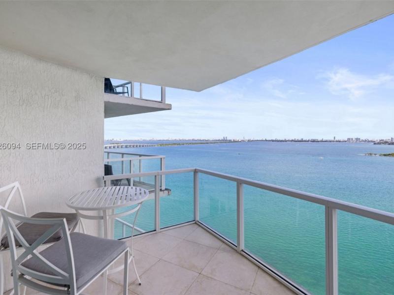 apartamentos en venta en Onyx On The Bay
