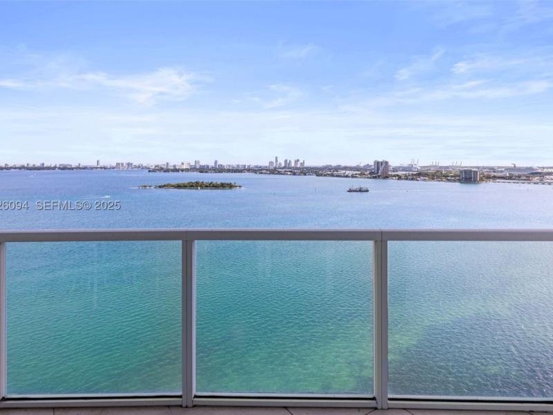 apartamentos en venta en Onyx On The Bay