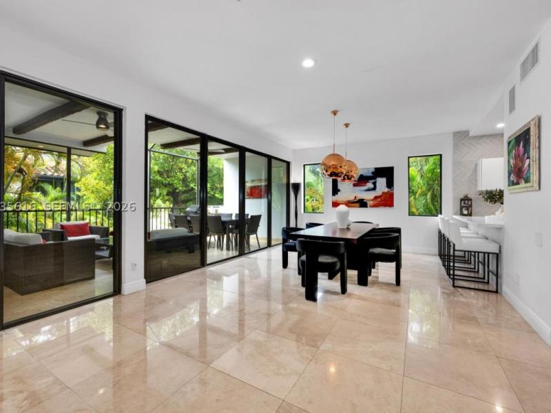 apartamentos en venta en L Hermitage Coconut Grove