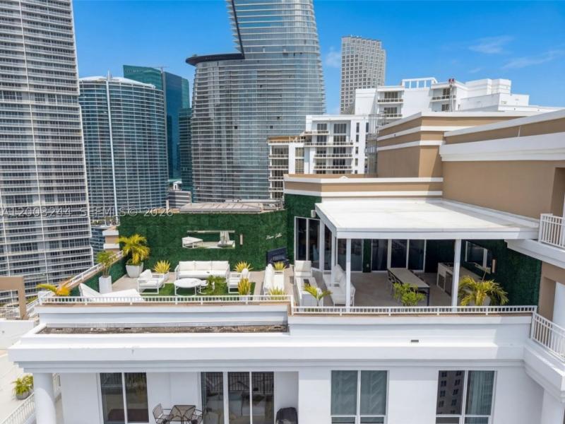 apartamentos en venta en Courts Brickell Key