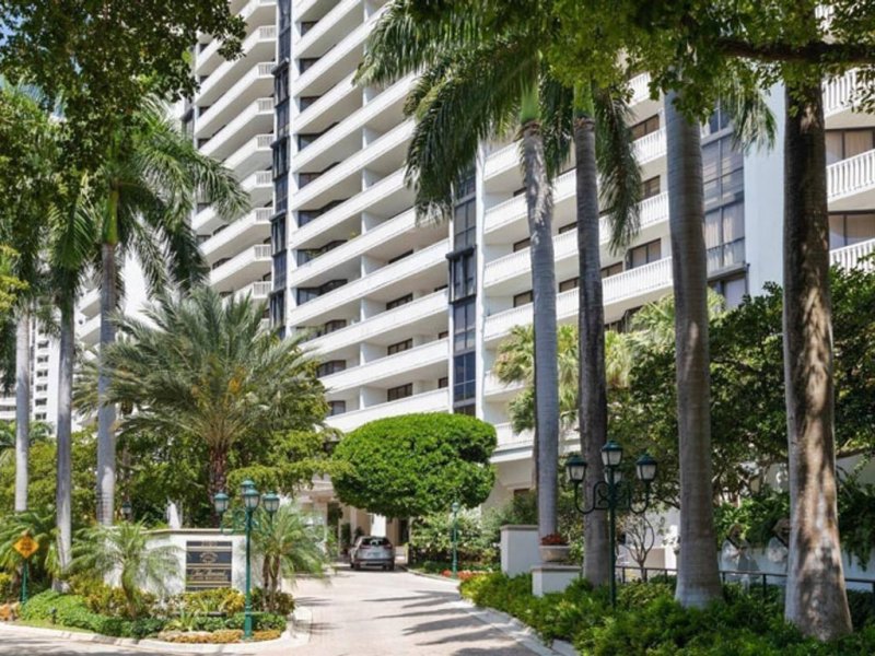 Condos for sale at 2000 Williams Island
