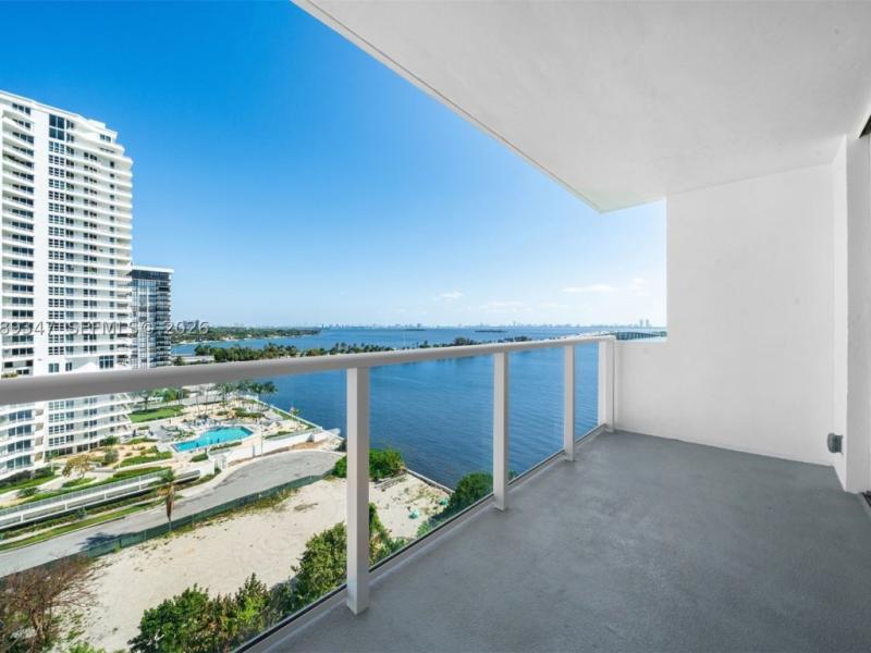 apartamentos a venda no Bay Park Towers