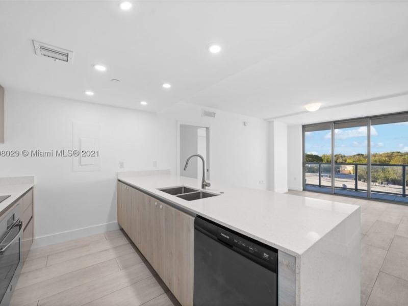 Condos for rent at The Highlands
