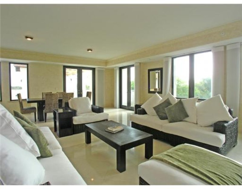 Condos for sale at Avignon In The Gables
