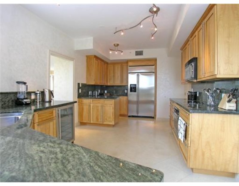 Condos for sale at Avignon In The Gables