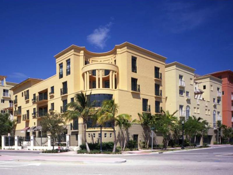 Condo for sale at The Courts Condo