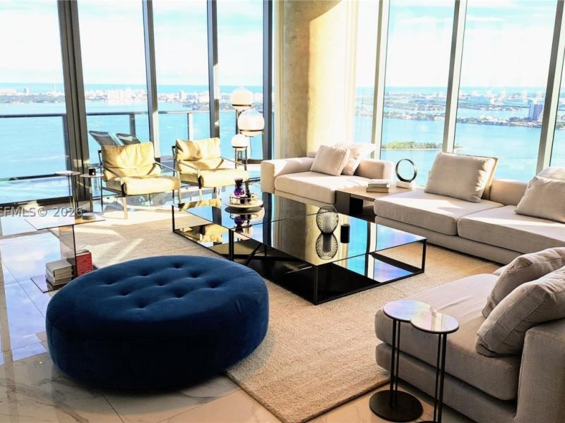 apartamentos en venta en One Paraiso