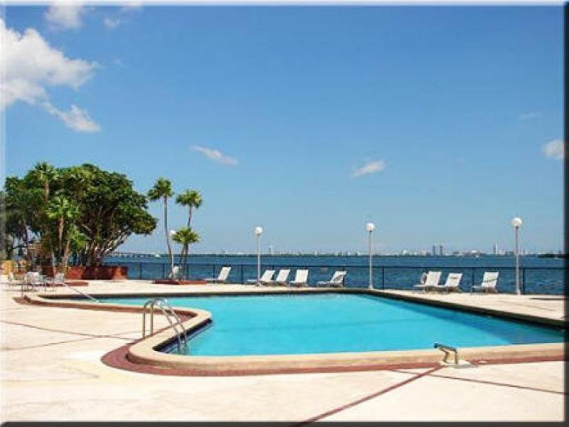 apartamentos a venda no Biscayne 21