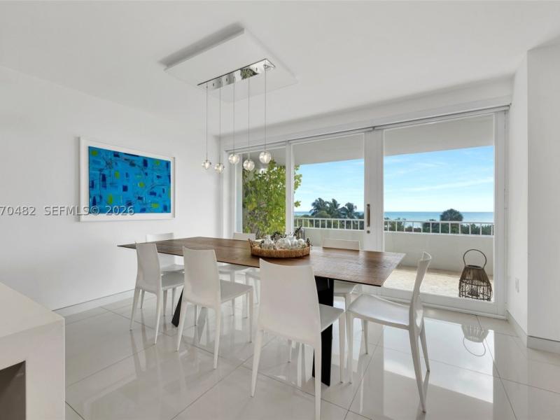 Condos for rent at Commodore Club South