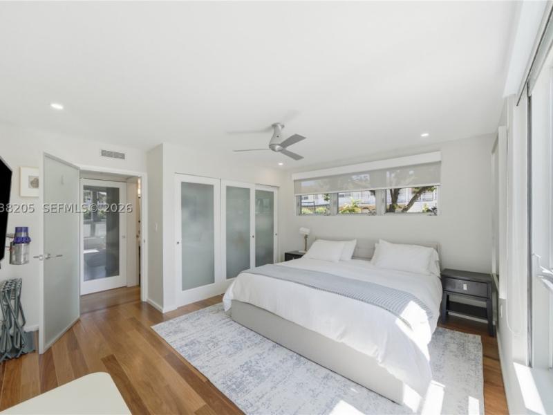 Condos for sale at The Fontana