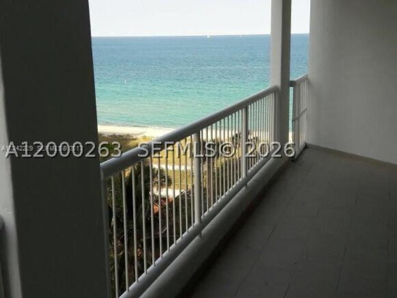 apartamentos a venda no Marbella Surfside