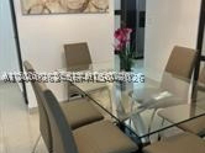 apartamentos a venda no Marbella Surfside