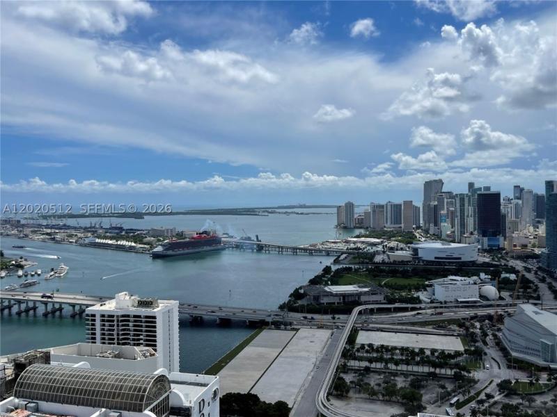 Comprar apartamento en Opera Tower