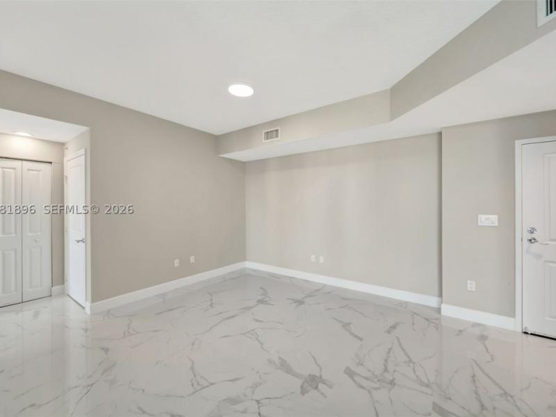 apartamento para alugar no 360 Condominium West