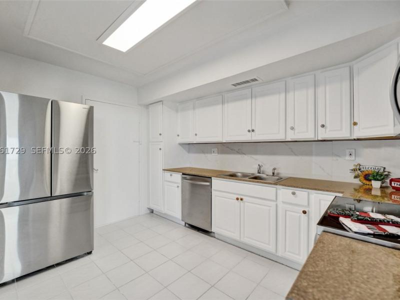 Condos for rent at Allington Towers