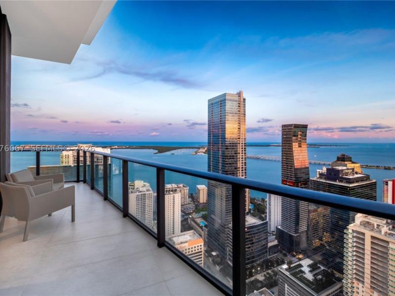 Comprar apartamento en Dua Miami - SLS Brickell Condo