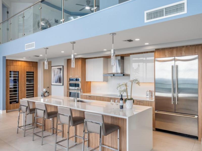 Condos for rent at 100 Las Olas