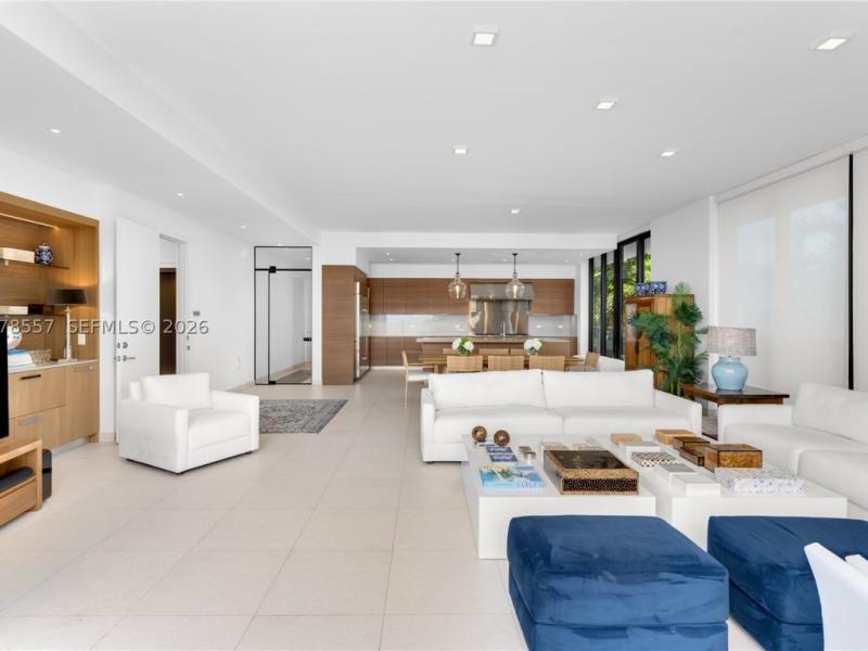 apartamentos en venta en The Fairchild Coconut Grove