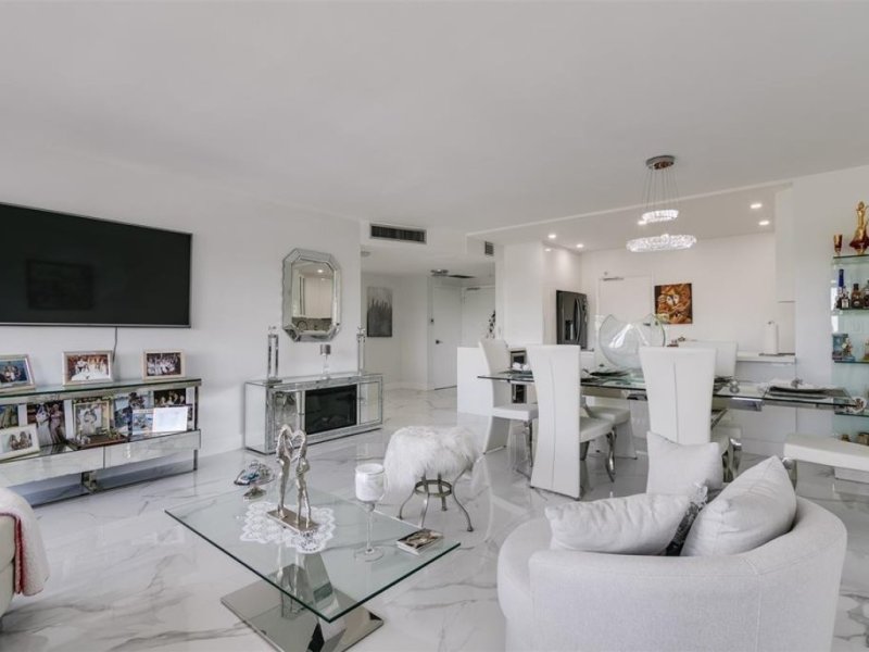 Condo for sale at Coral Ridge Towers South