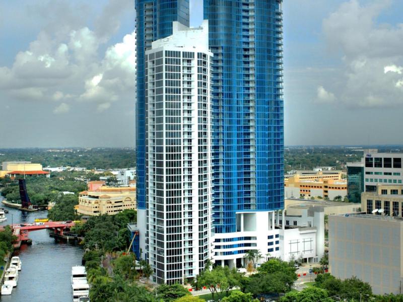 Condos for sale at Las Olas River House
