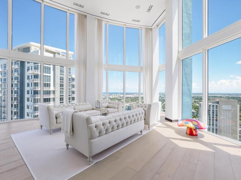 Condos for sale at Las Olas River House