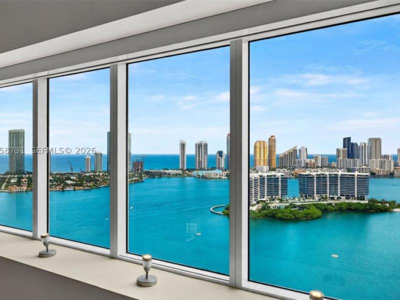 apartamentos a venda no Aventura Marina II
