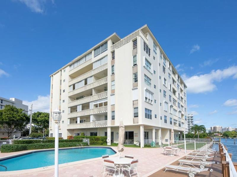 Condos for rent at Caravelle Condo