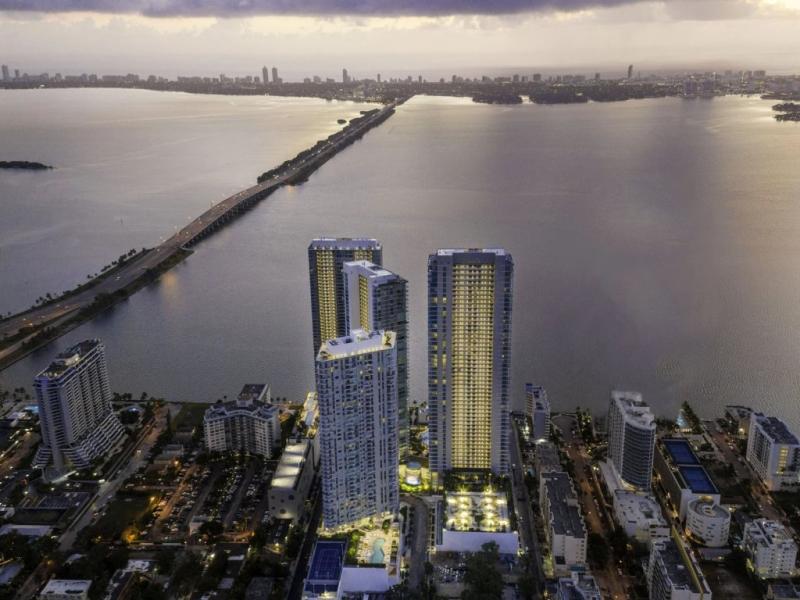 Condo for sale at Paraiso Bayviews
