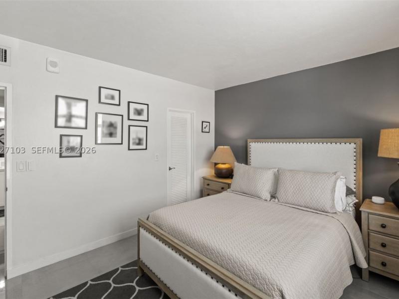 Condos for rent at Carriage Club South