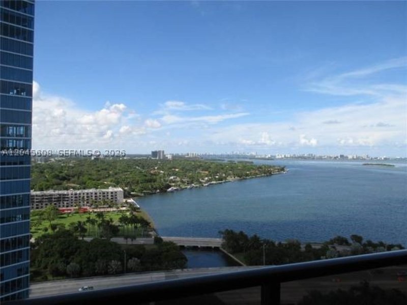 apartamentos en venta en Charter Club Condos